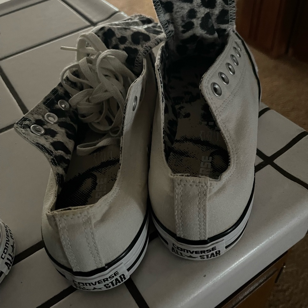 White Converse - Picture 2 of 3